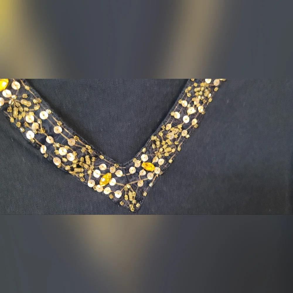 (2) Beaded V-neck Short Sleeve Shirts - Picture 4 of 6